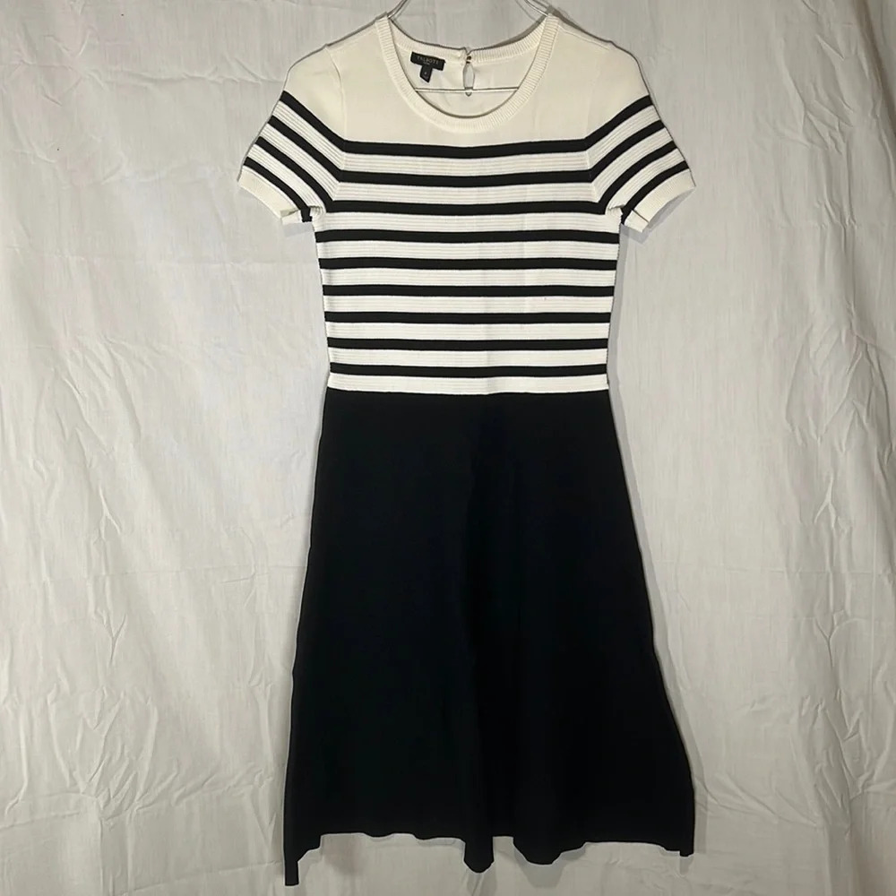 black & white short sleeve Talbots a line dress size P petite